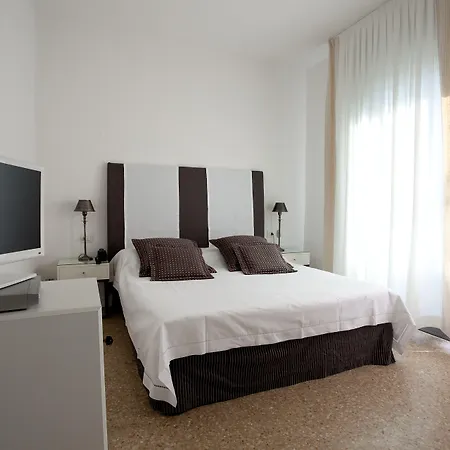 Mediterraneo Suite&residence 4*